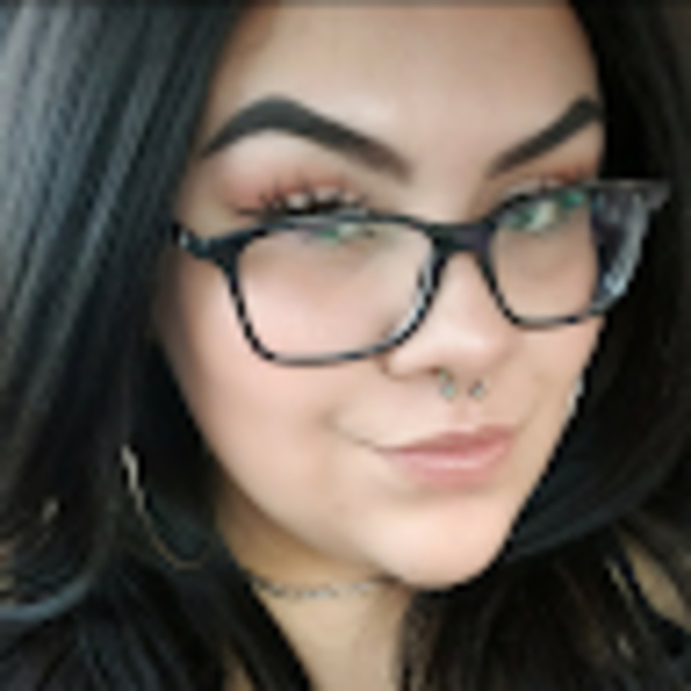 Meet your Posher, Karina